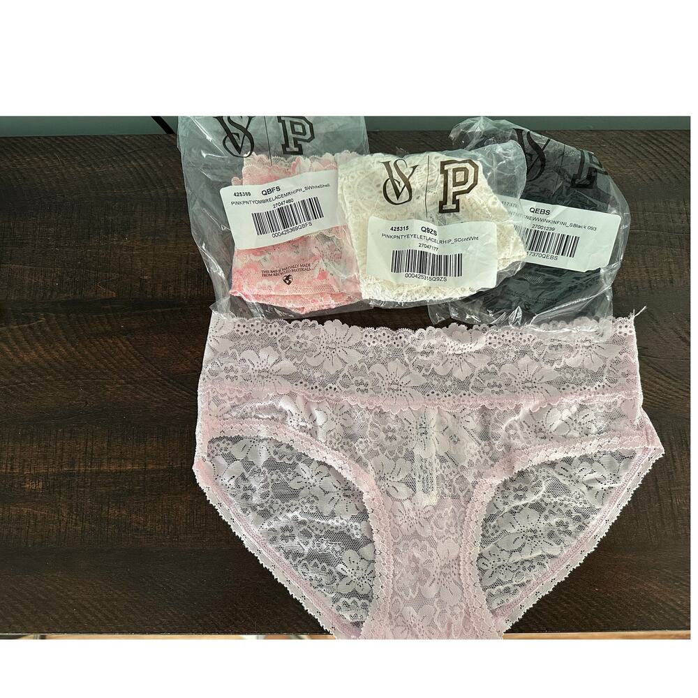 Victoria's Secret Pink 4 Pair of Panties Underwear NEW